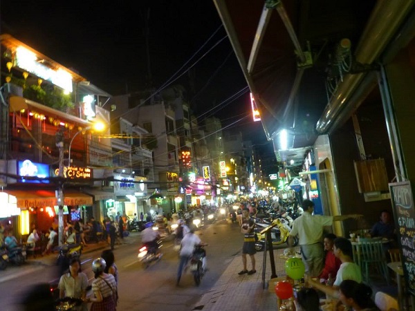 Bùi Viện Street